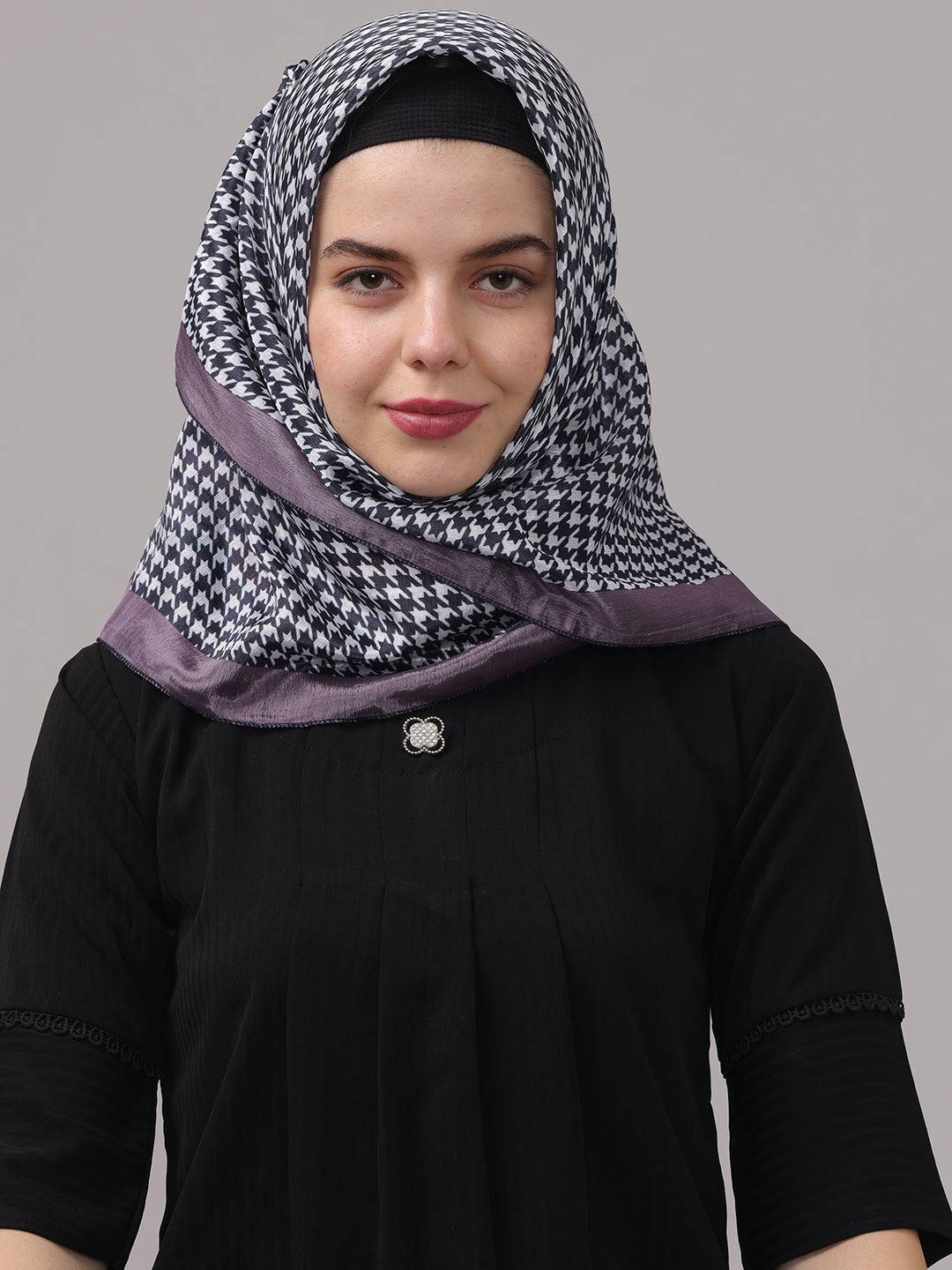 Houndstooth Harmony Scarf by My Store