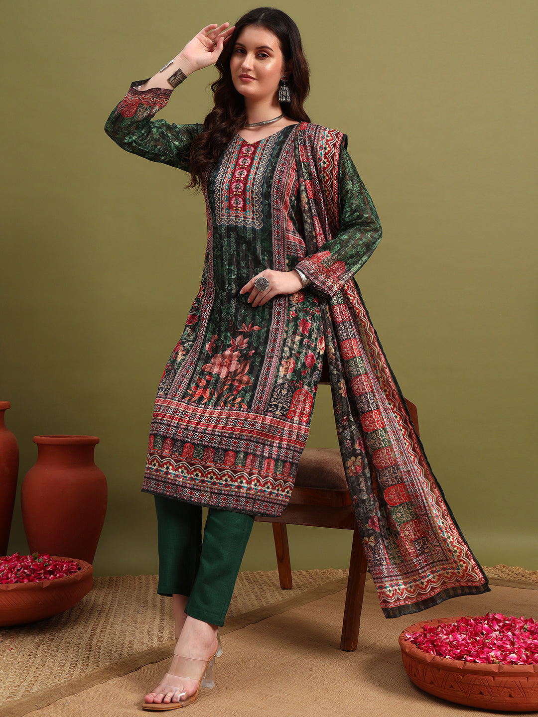 Women’s Green Printed Straight Kurta Set with Dupatta & Pants