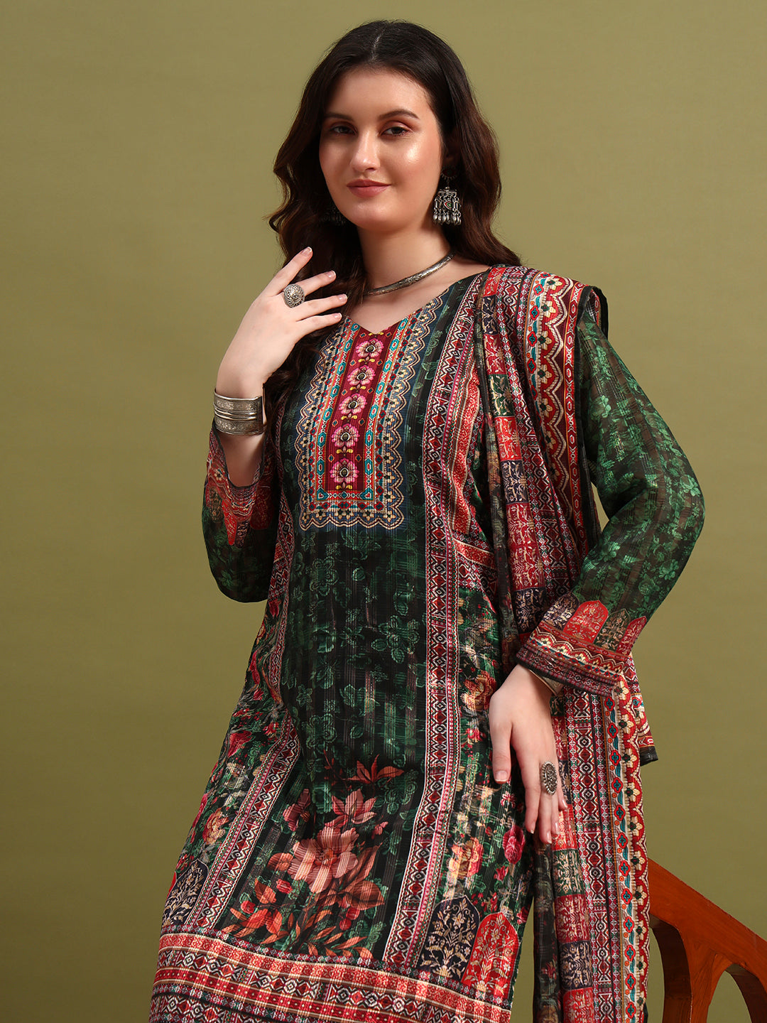 Women’s Green Printed Straight Kurta Set with Dupatta & Pants