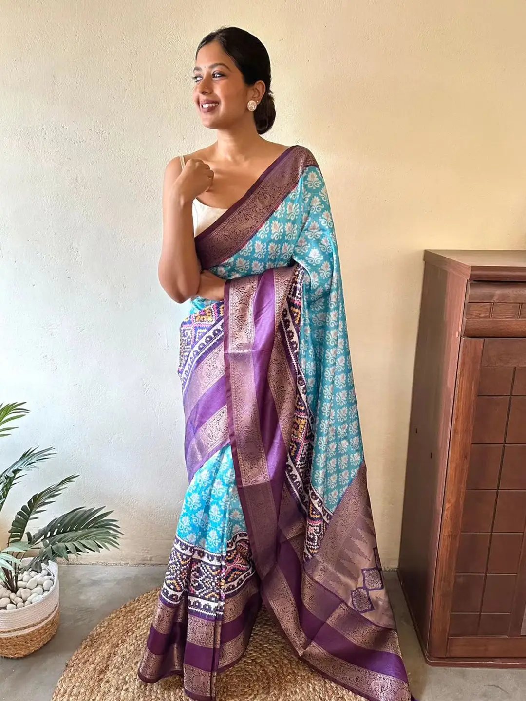 Gadwal Pattu Zari Weaving Soft Silk Saree by My Store
