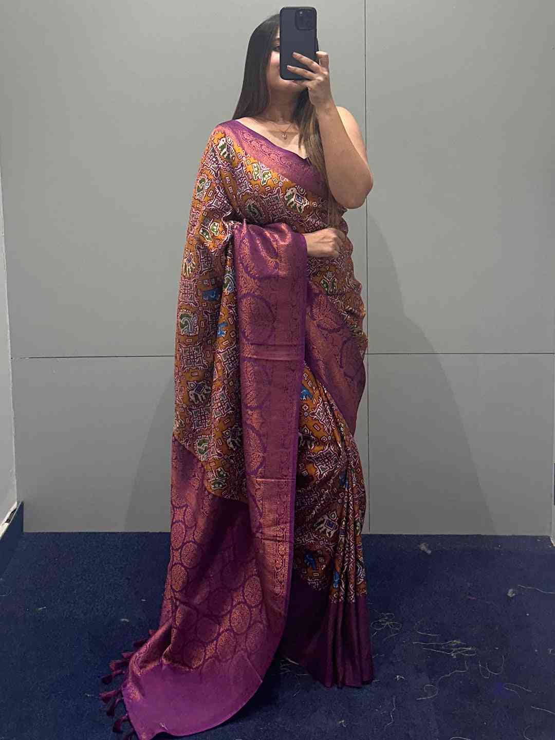 Honey Yellow Colour Dola Silk Saree With Gold And Silver Zari Work by My Store
