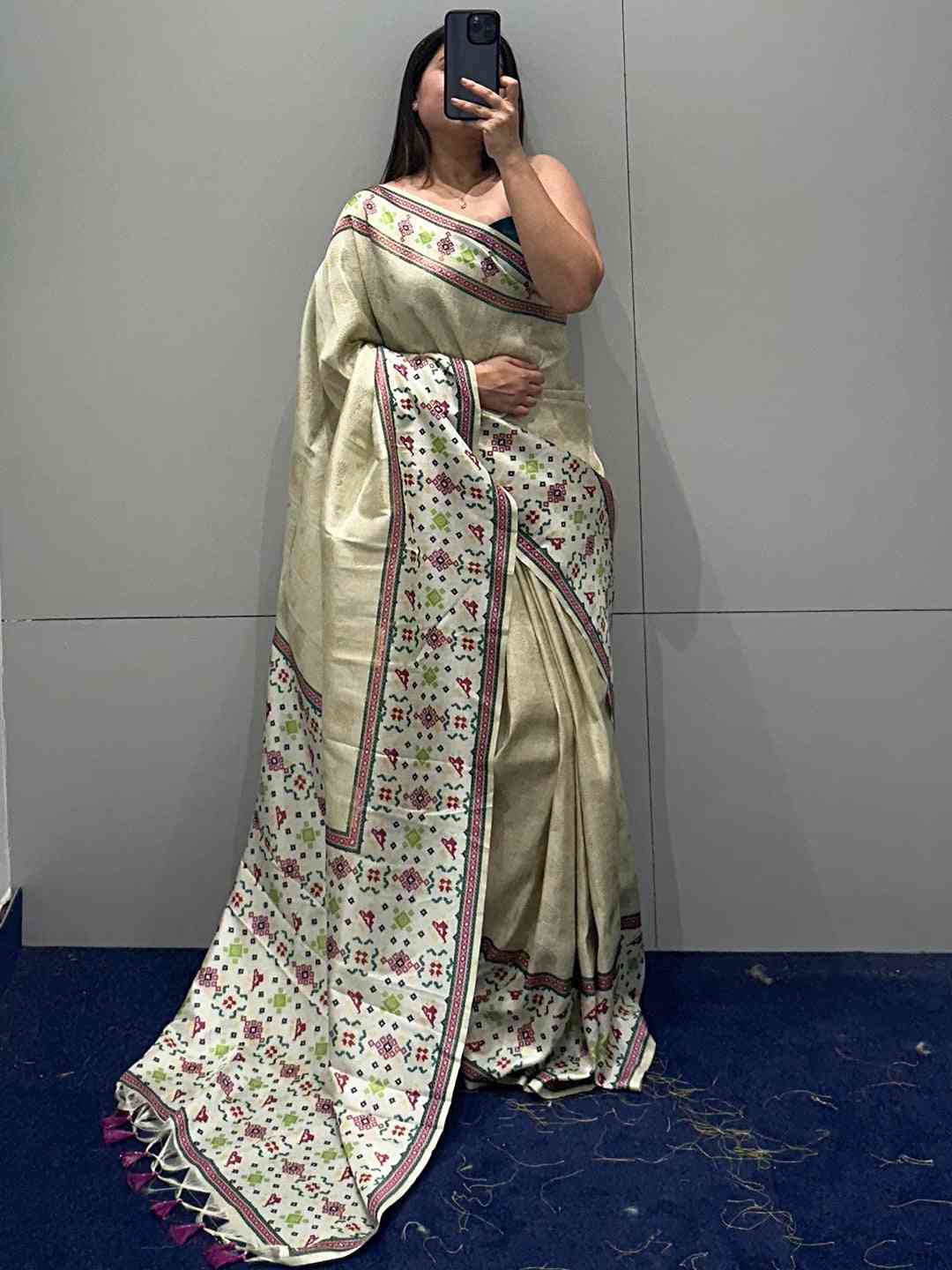 Kanjivaram Weaving Pista Colour Patola Print Saree by My Store