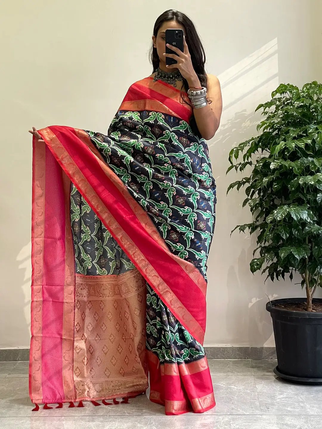 Attractive Soft Silk Gadwal Border Pochampally Print Saree