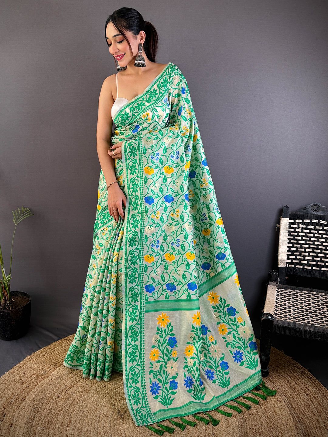 Green Dhakai Jamdani Cotton Silk Saree by My Store