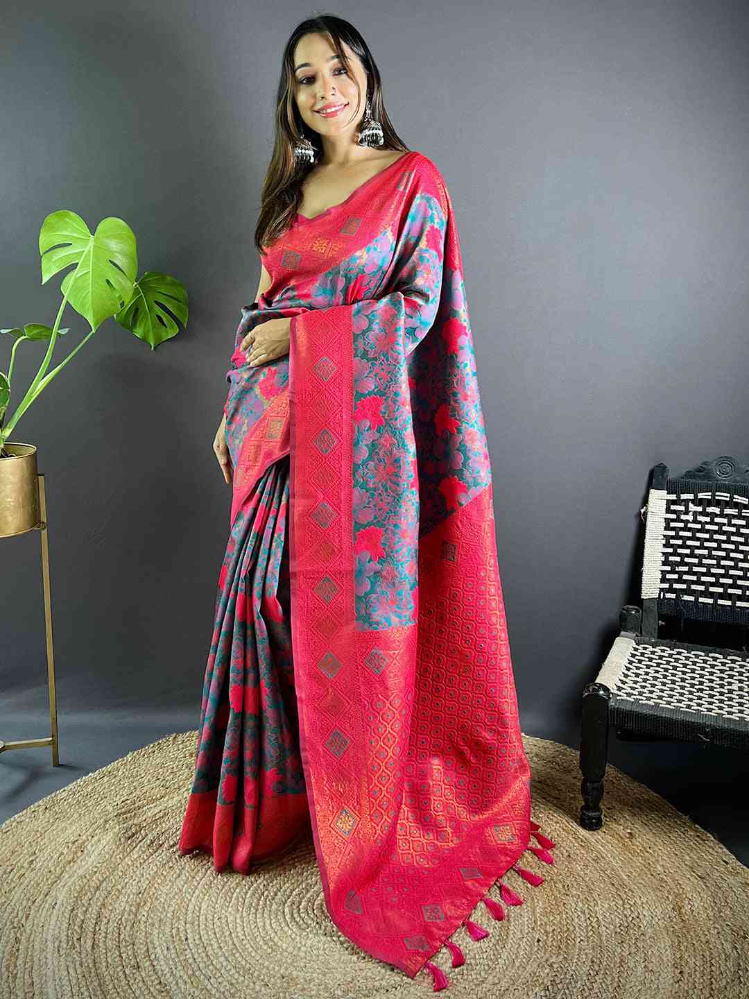 Rama Soft Silk Butta Weaving Saree by My Store