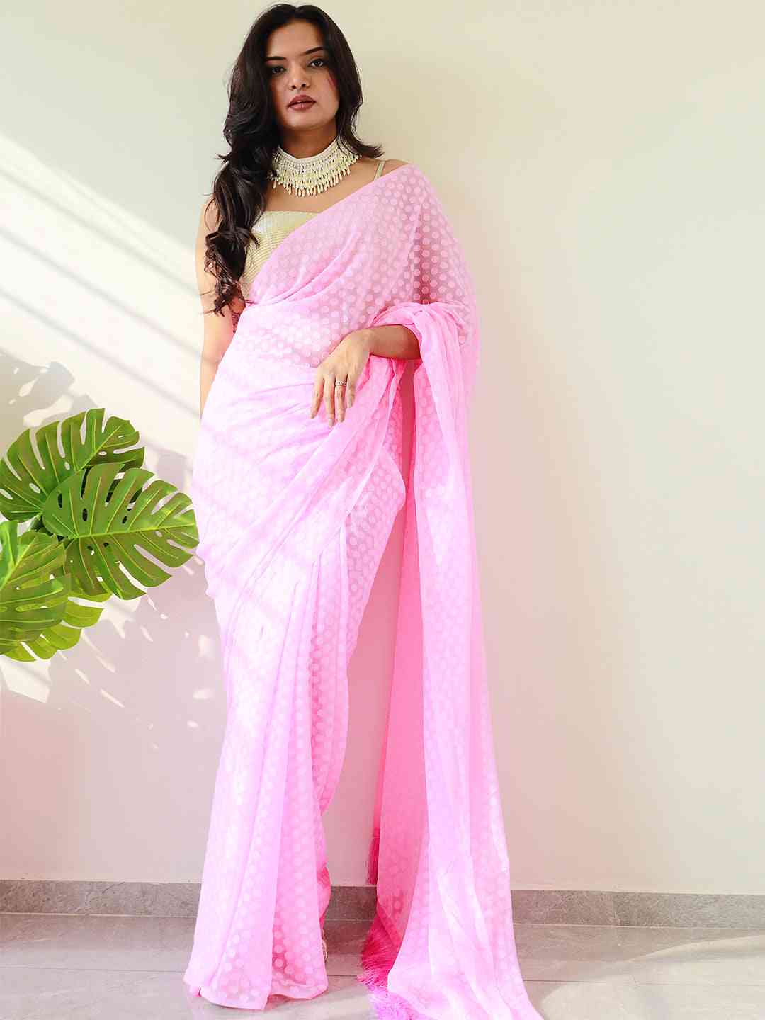 Soft Georgette Saree With Thread Weaving Print