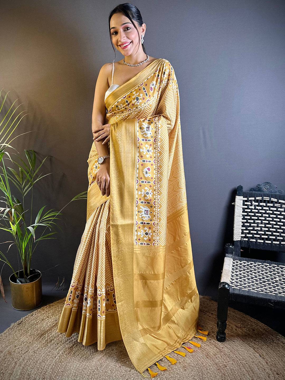 Lemon Yellow Zig Zag Kalamkari Kanchi Silk Saree by My Store