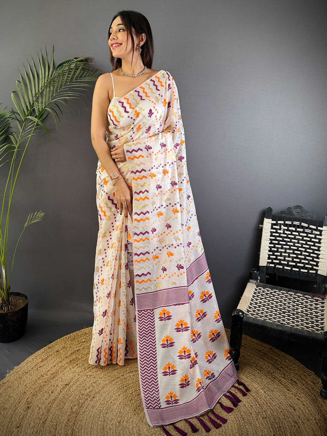 Cream Dhakai Jamdani Cotton Silk Saree by My Store