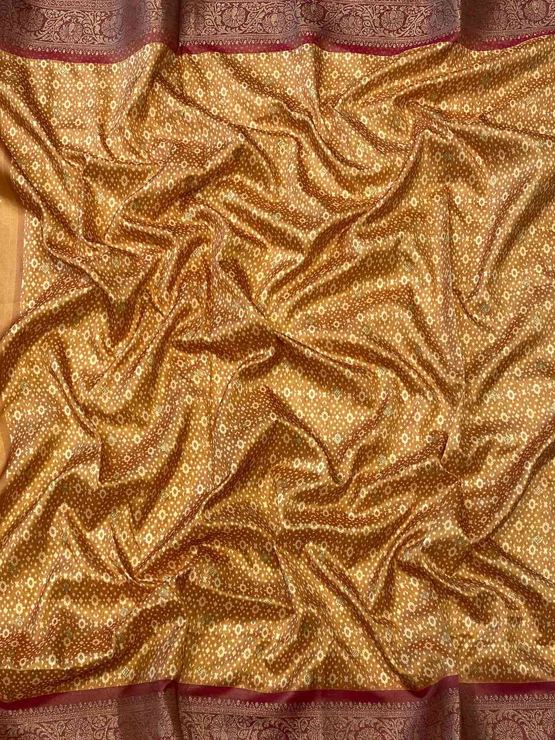Soft Silk Banarasi saree With Zari Patola Pallu. by My Store