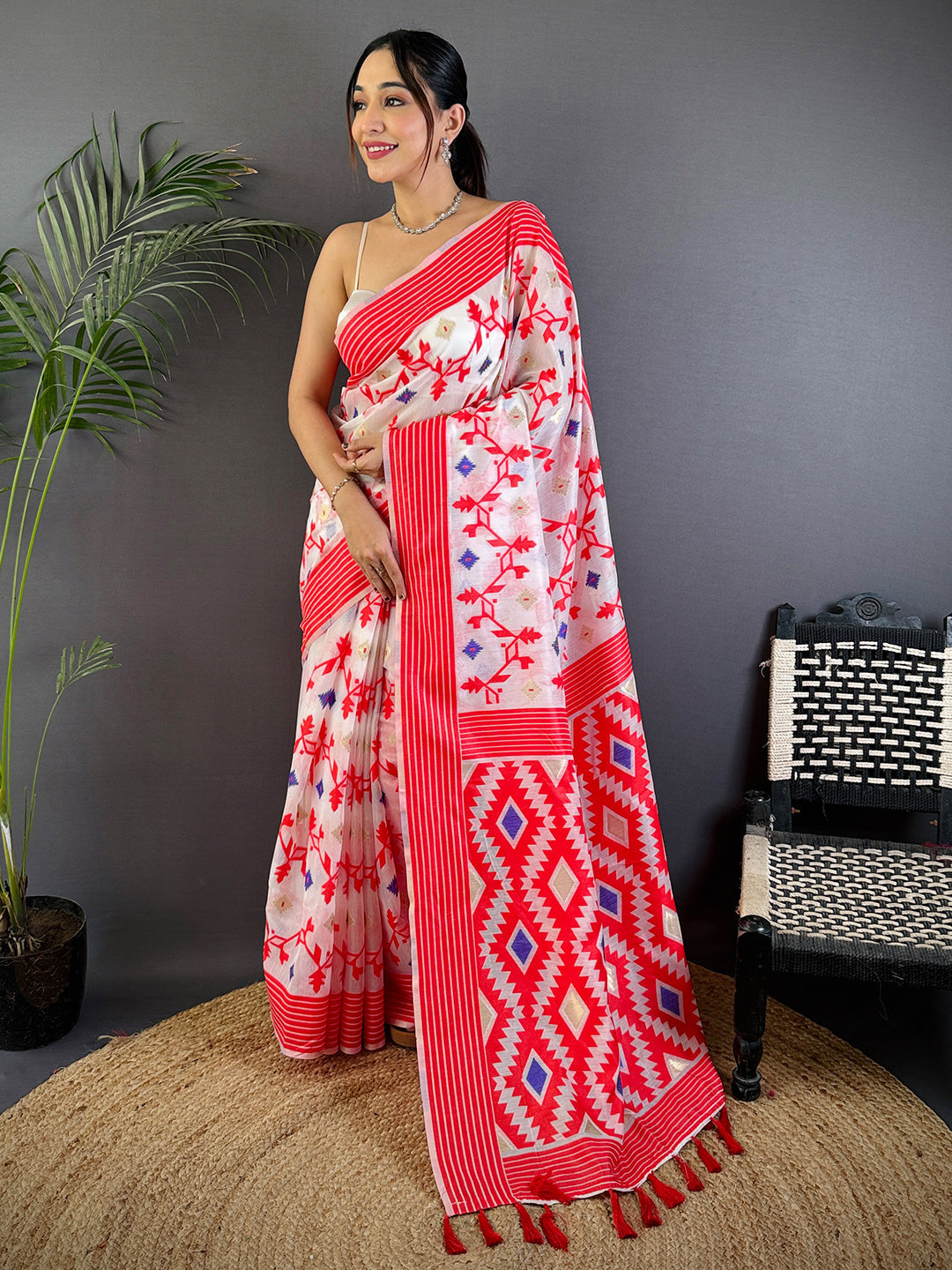 Pink Soft Dhakai Jamdani Silk Saree by My Store