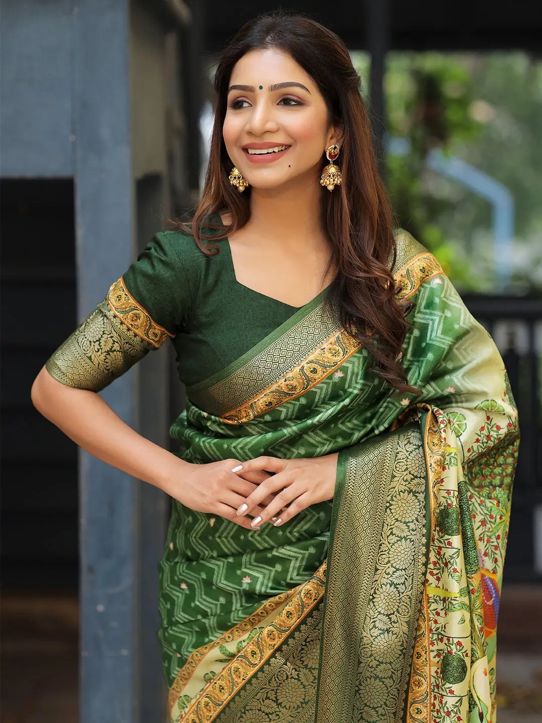 Green Colour Pure Viscose Dola Silk Saree with Pichwai Kalamkari Print - Luxe
