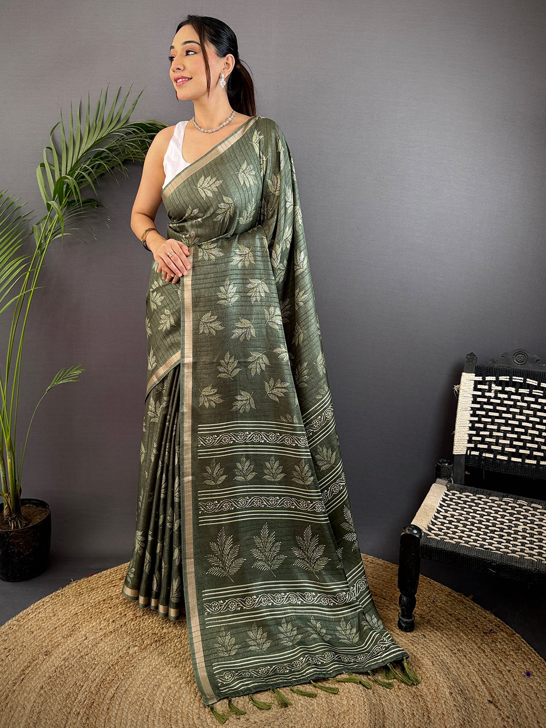 Olive Leaf Print Ghicha Handloom Saree by My Store