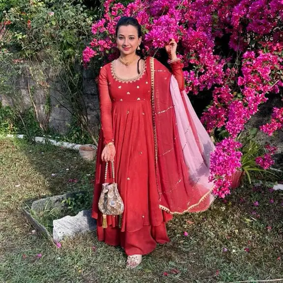 AABHA SUIT SET
