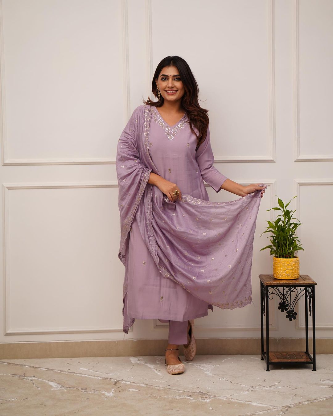 Festival Wear Viscos Lavender Kurta Set