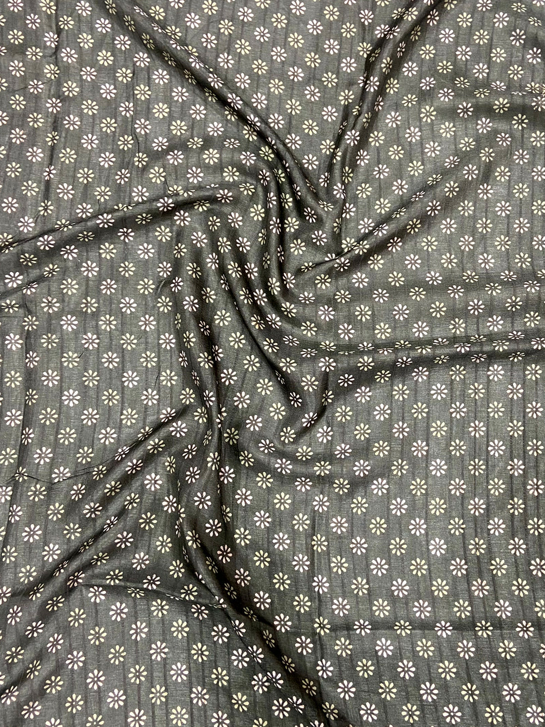 Olive Leaf Print Ghicha Handloom Saree by My Store