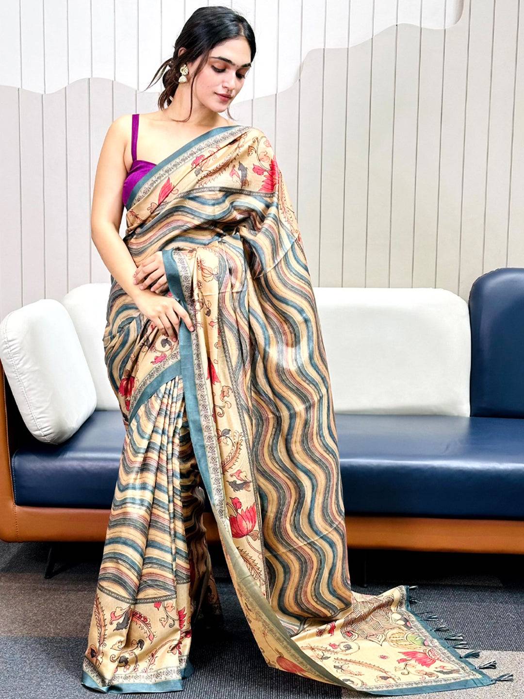 Teal Tussar Silk Kalamakri Flower With Leheriya Print Saree