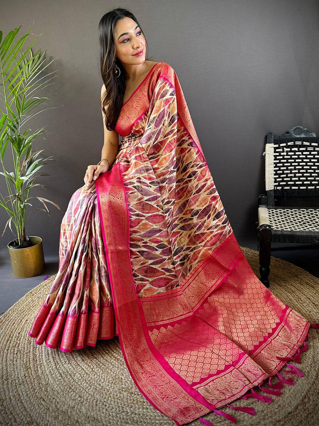 Pink Kovai Rettapet Border Geometric Saree by My Store