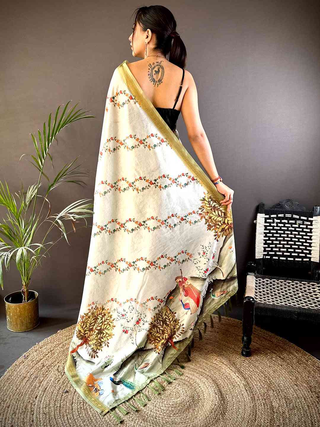 Green Soft Silk Bird Kalamkari Print Saree by My Store