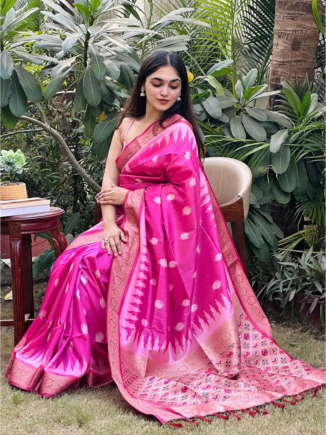 Soft Silk Banarasi saree With Zari Patola Pallu. by My Store