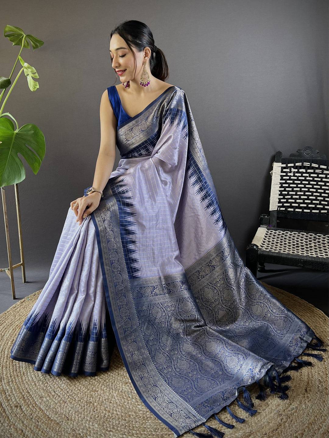 Mauve Banarasi Silk Gadwal Pattu Saree by My Store