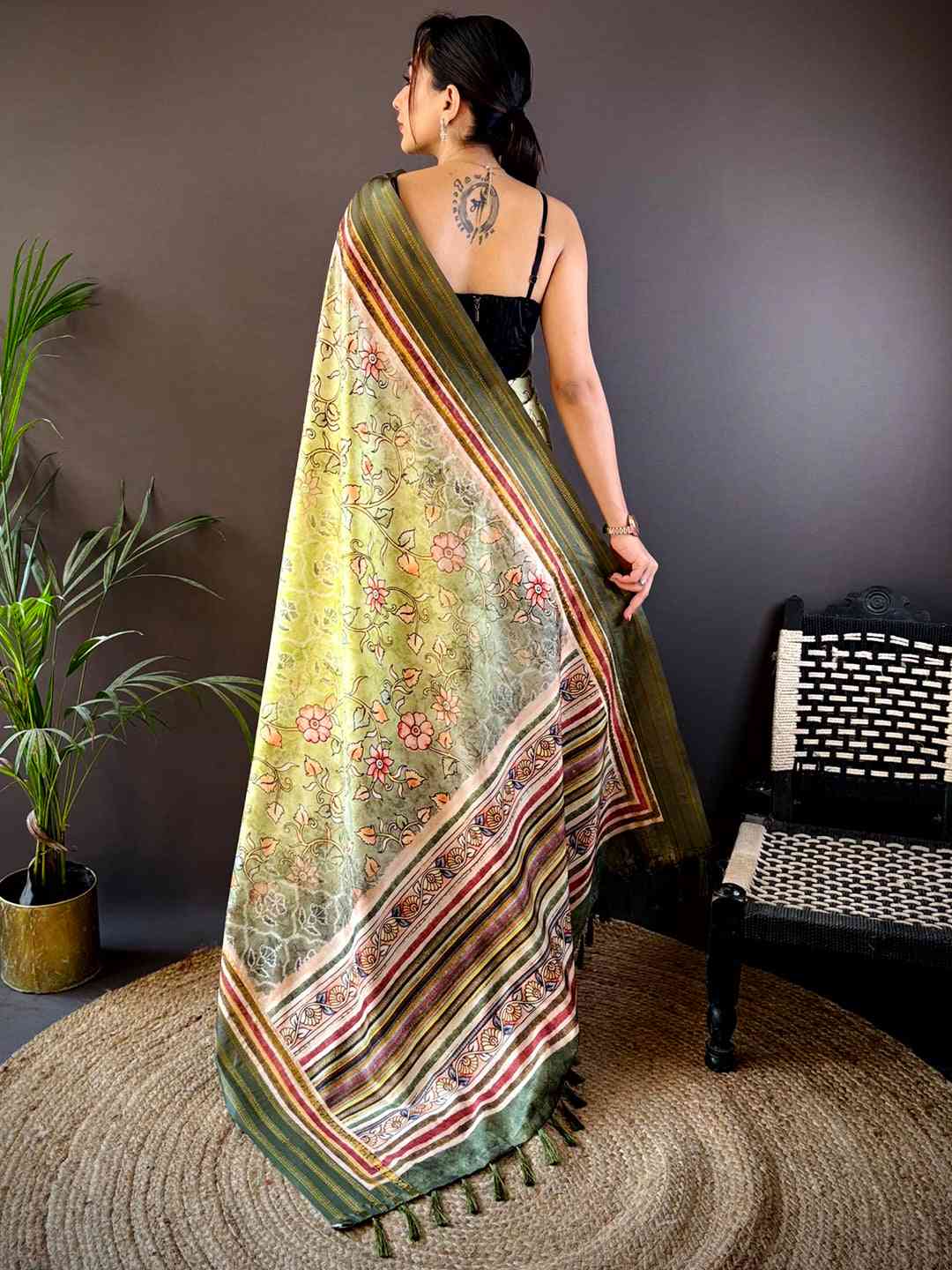 Pista Kalamkari Floral Printed Silk Saree by My Store