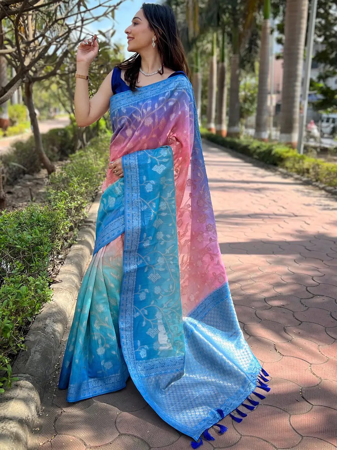 Stylish Soft Slub Silk With Pure Zari And Lakhnavi Badla Weaving