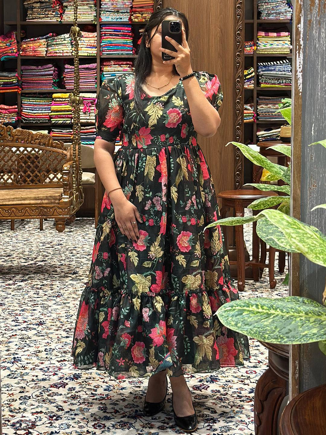 Revan Black Floral Print Midi Dress by My Store