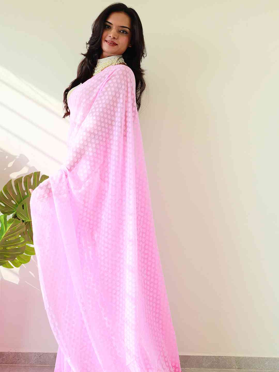 Soft Georgette Saree With Thread Weaving Print