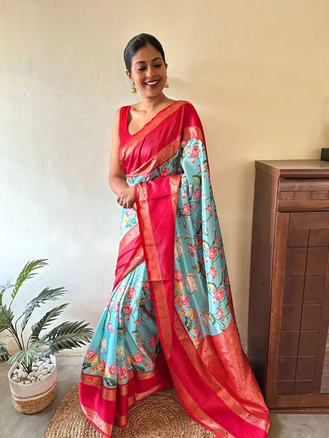 Floral Gadwal Silk Saree with Bold Red Pallu by My Store