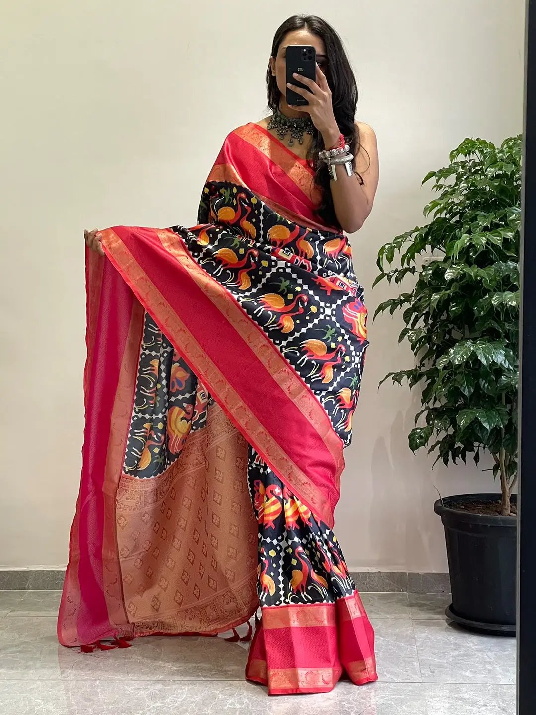 Attractive Black Gadwal Border Pochampally Print Saree