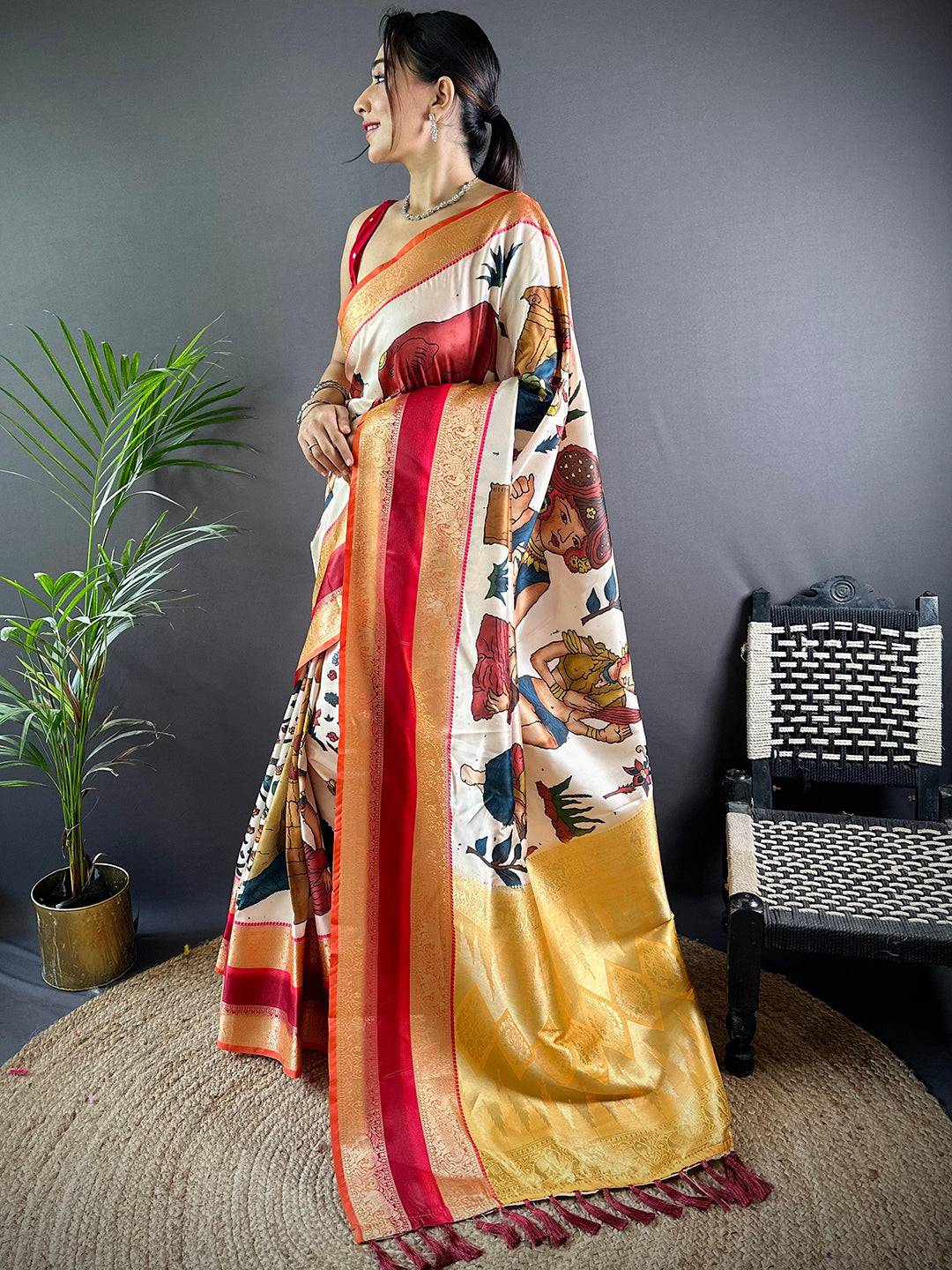 Show Stopper White Colour Soft Silk Kalamkari Saree by My Store