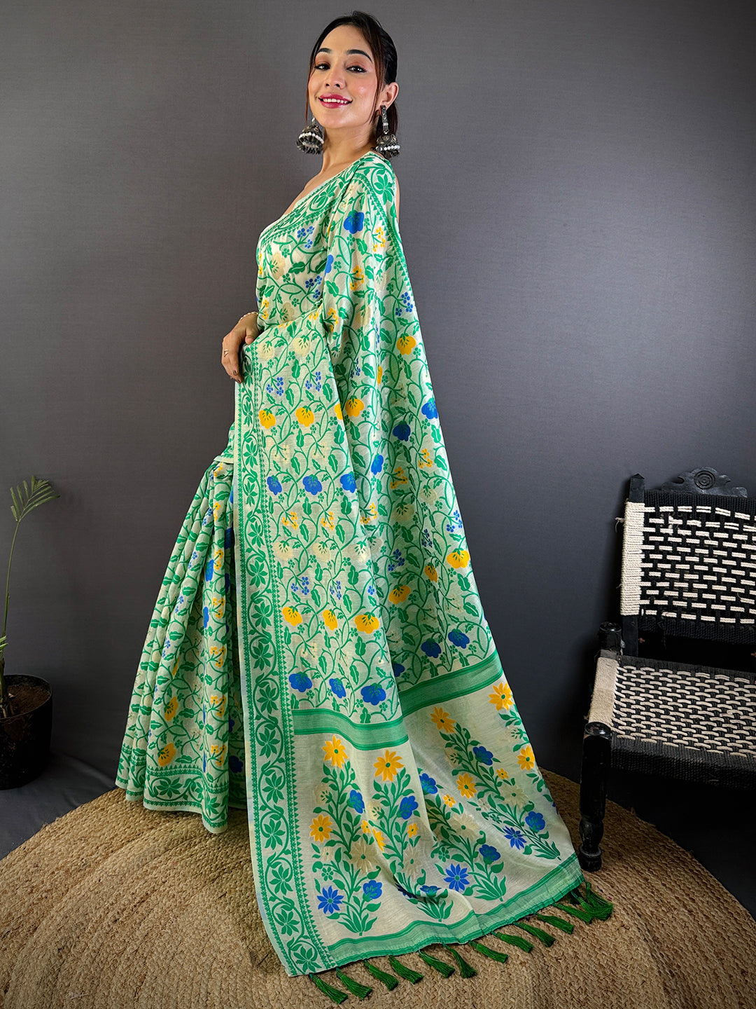 Green Dhakai Jamdani Cotton Silk Saree by My Store