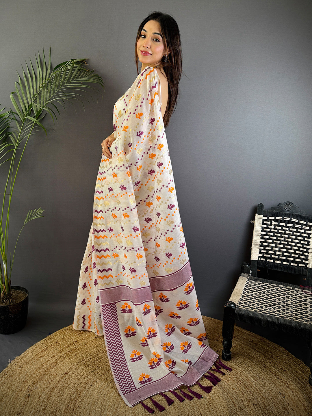 Cream Dhakai Jamdani Cotton Silk Saree by My Store