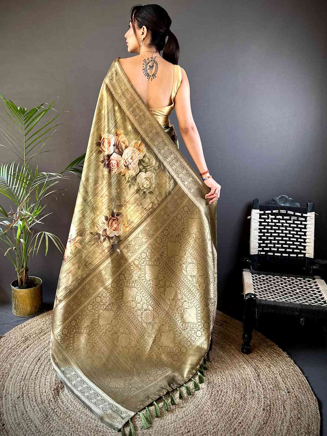 Green Ghicha Weave Floral Saree by My Store