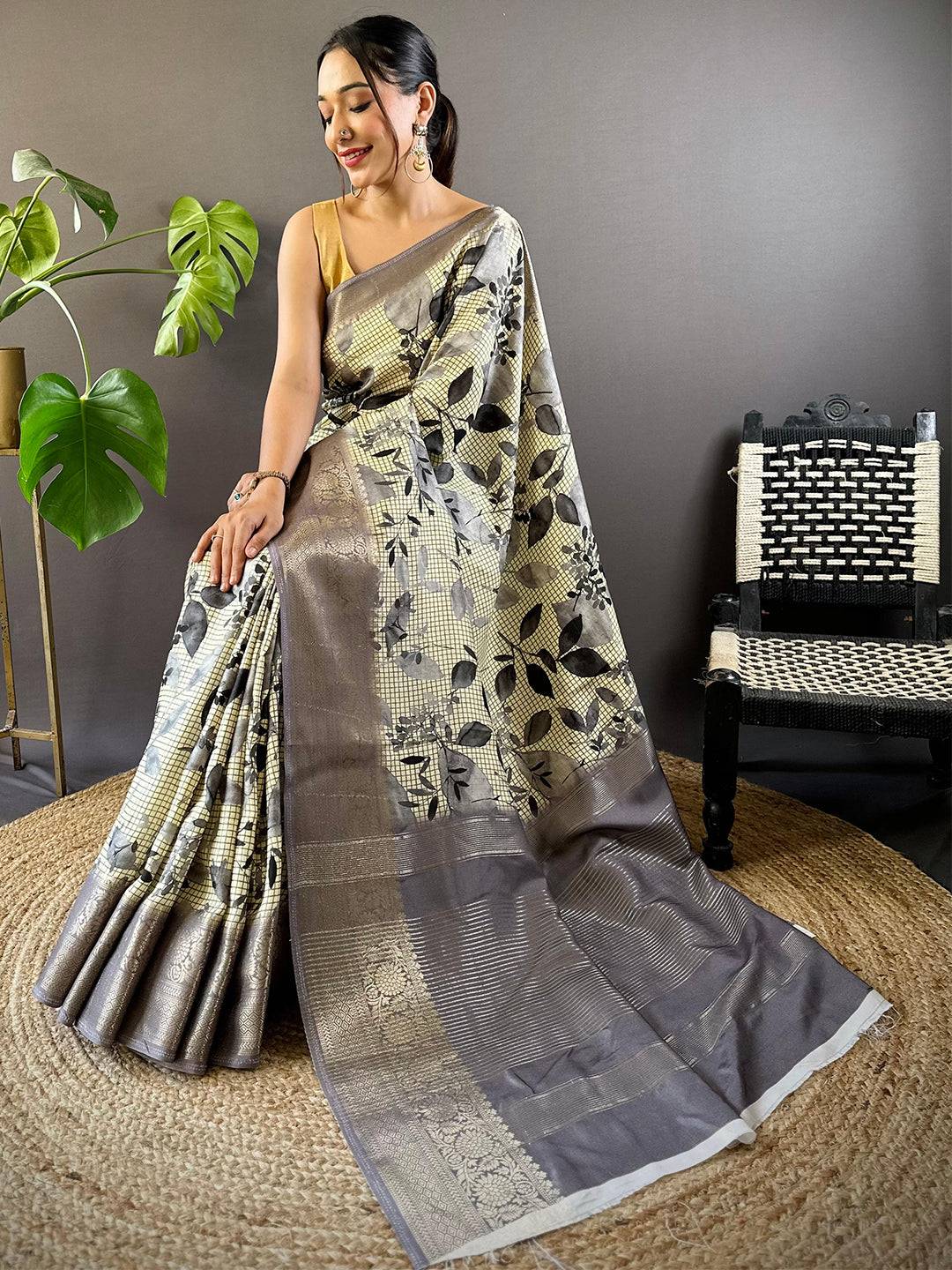Leaf And Check Grey Viscose Saree by My Store