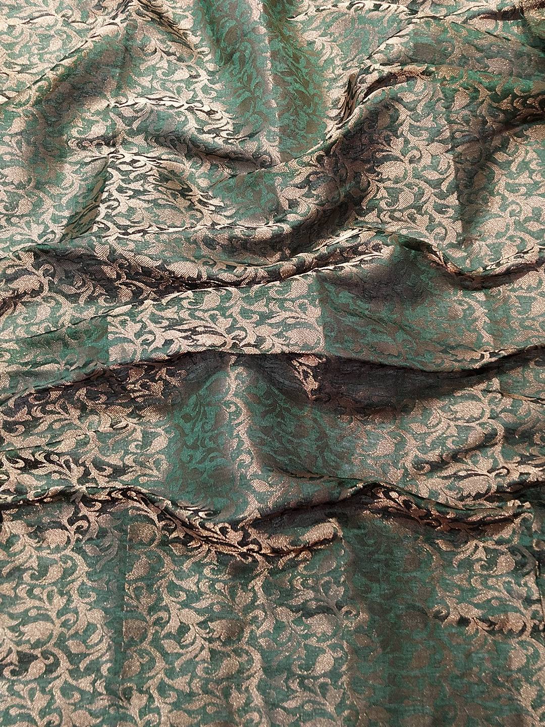 Traditional Kanjivaram Silk Saree With Broced Zari Blouse