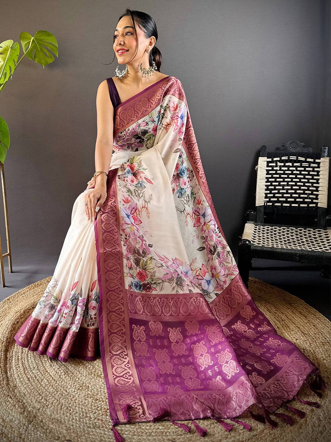Cream Floral Cotton Rich Pallu Saree by My Store