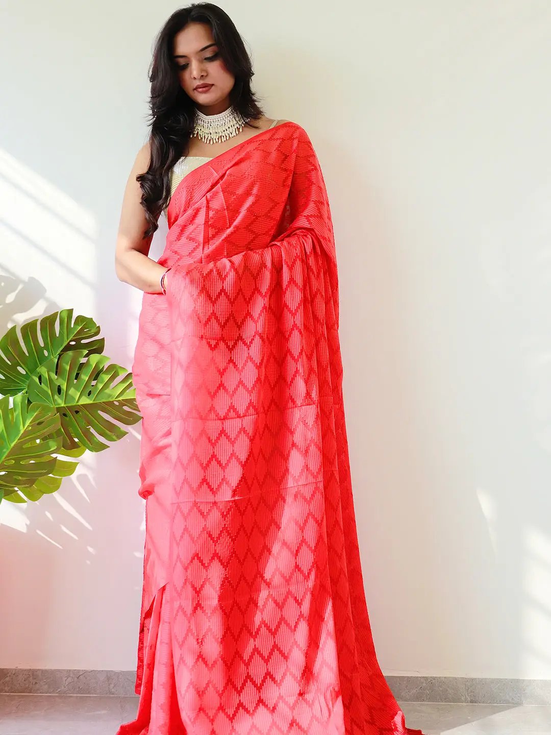 Soft Pure Georgette Saree With Thread Weaving Print by My Store
