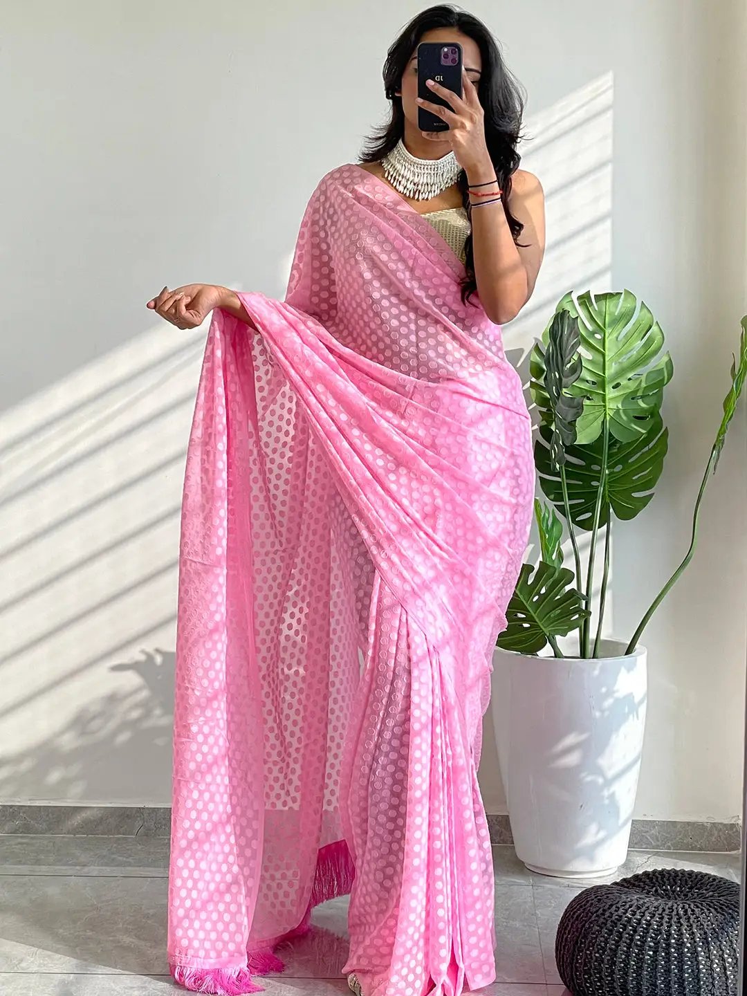 Soft Georgette Saree With Thread Weaving Print