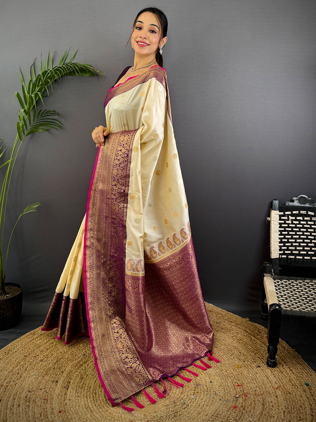 Soft Silk Contrast Colour Kanjivaram Border Saree by My Store