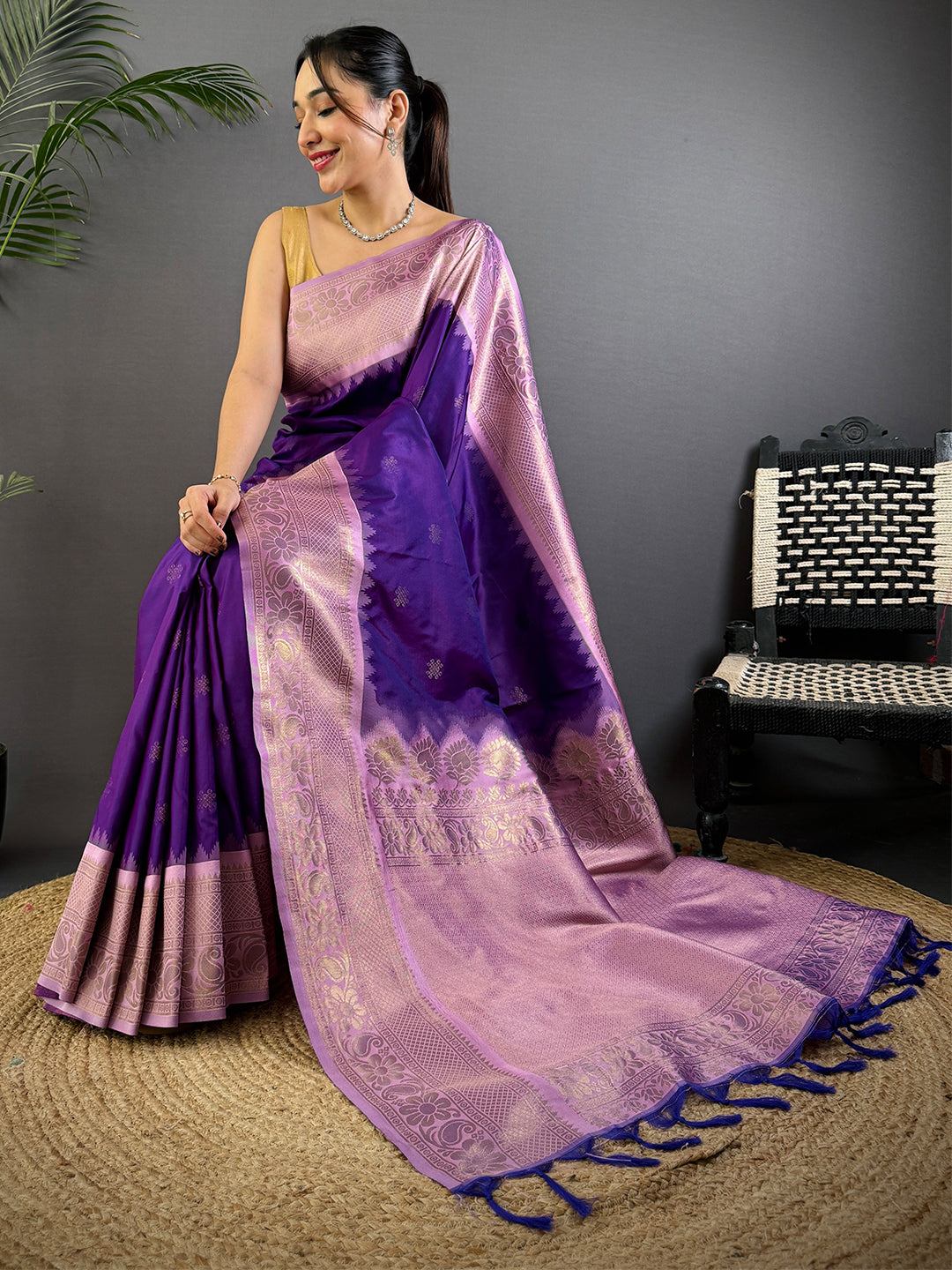 Purple Kolam Butti Gadwal Pattu Saree