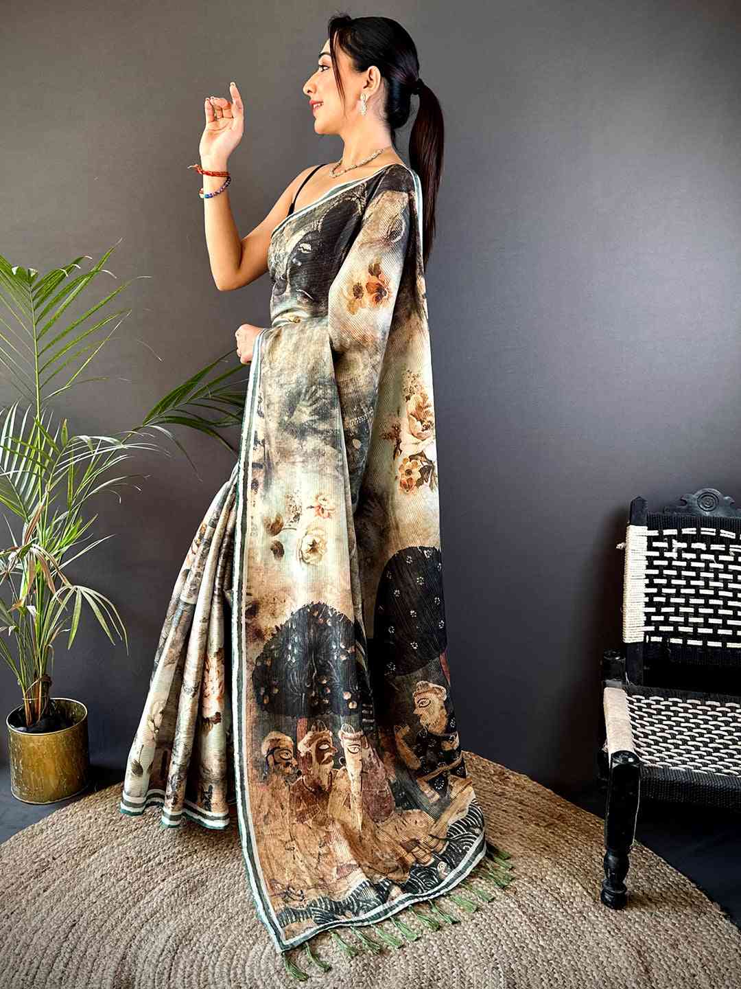 Green Gold Zari Tussar Batik Print Saree by My Store