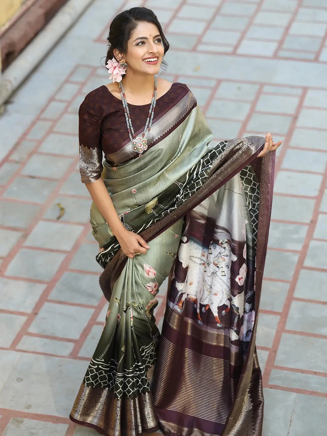 Batik Pen kalamkari With Zari Weaving Pallu Olive Colour Saree - Luxe