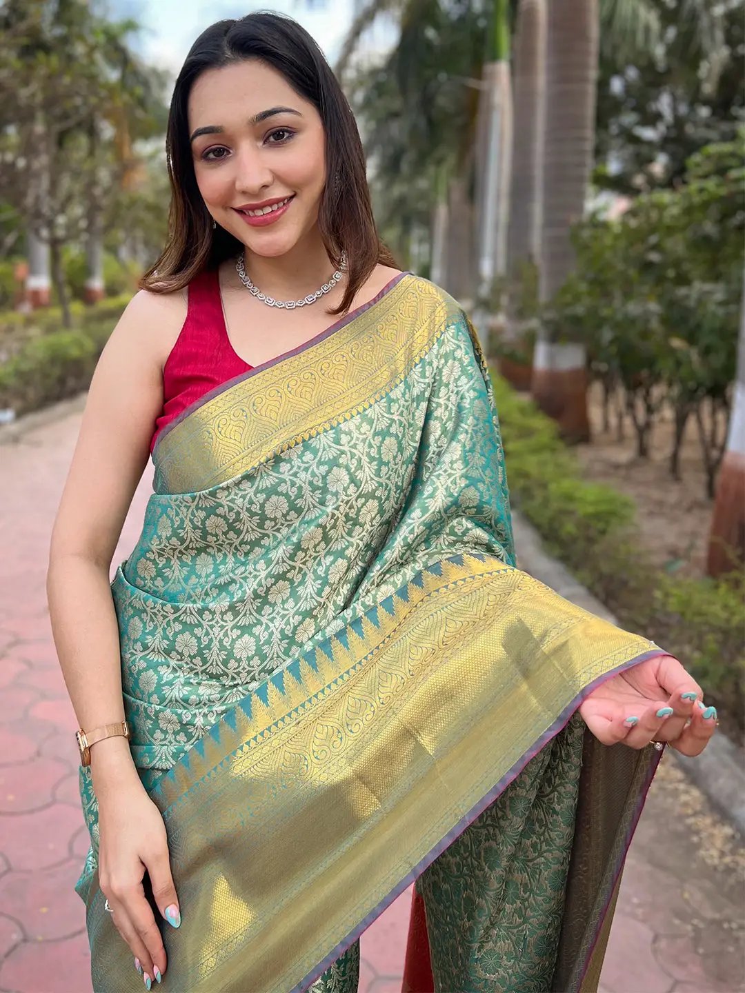 Rama Colour One Gram Gold Tissue Saree With Jacquard Woven Work by My Store