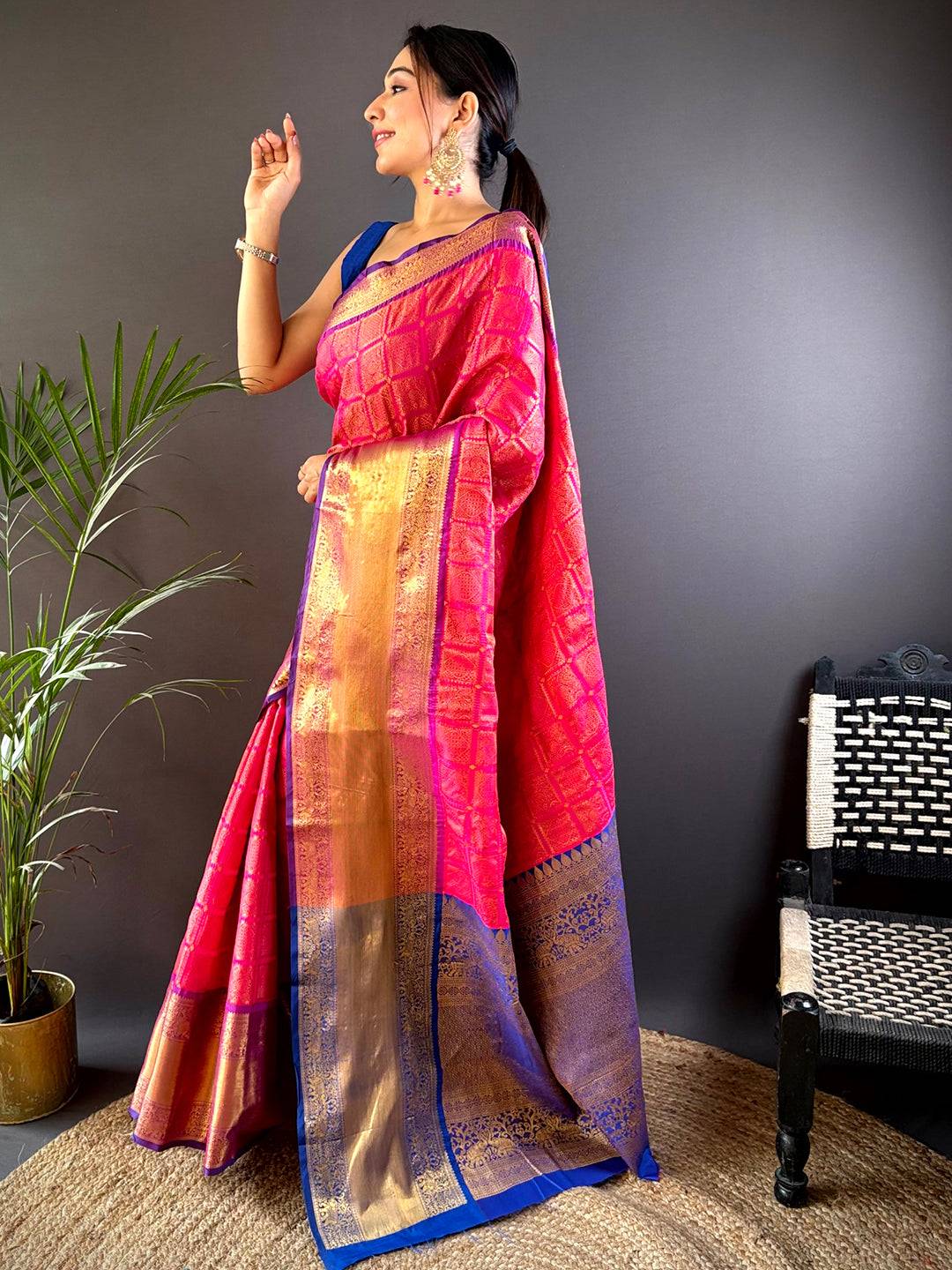 Pink Kanjivaram Checked Saree With Radiant Zari Border by My Store