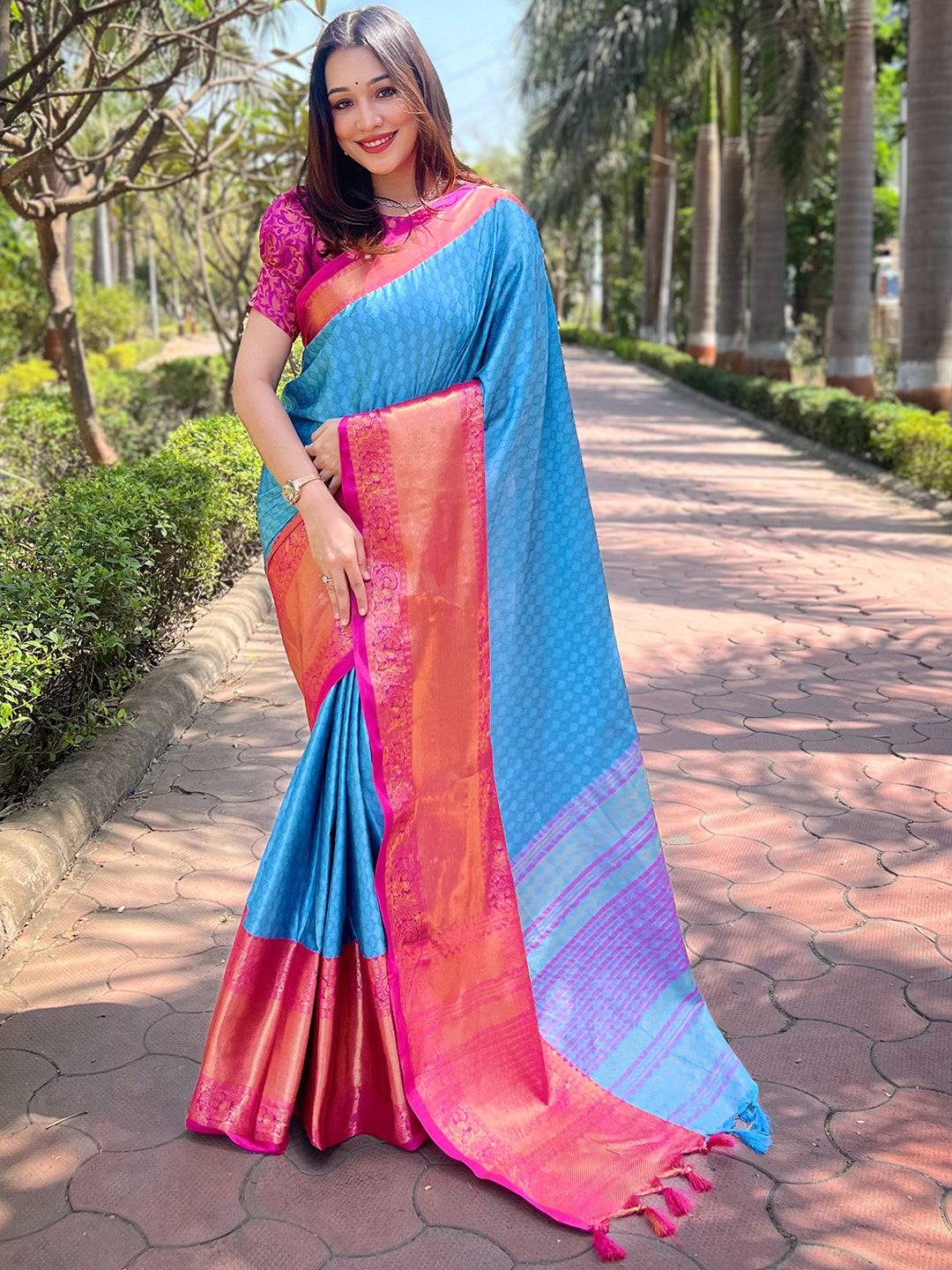Royal Blue Colour Kanjivaram Aura Soft Silk Saree With Broced Zari Blouse by My Store