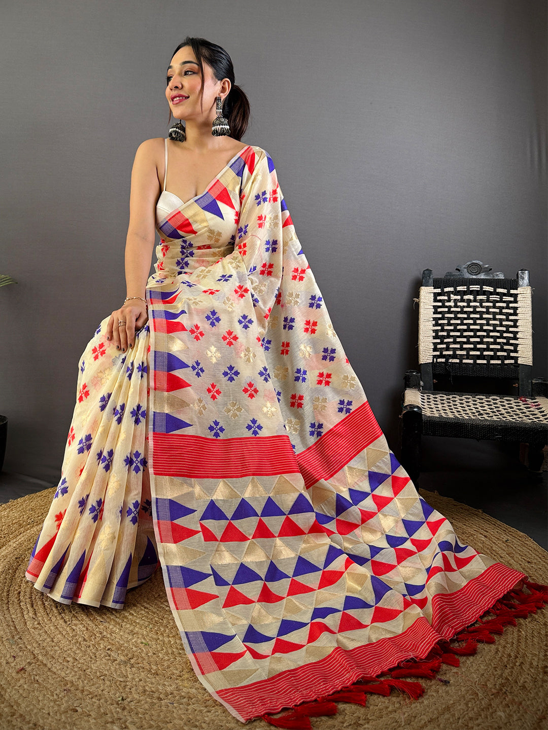 White Dhakai Jamdani Cotton Silk Saree