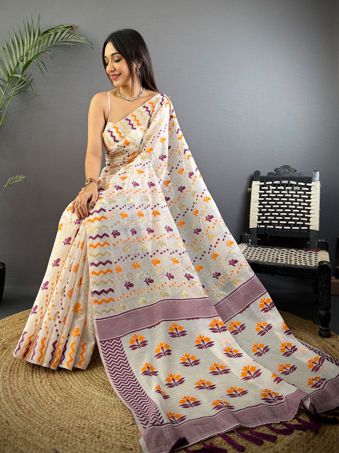 Cream Dhakai Jamdani Cotton Silk Saree by My Store