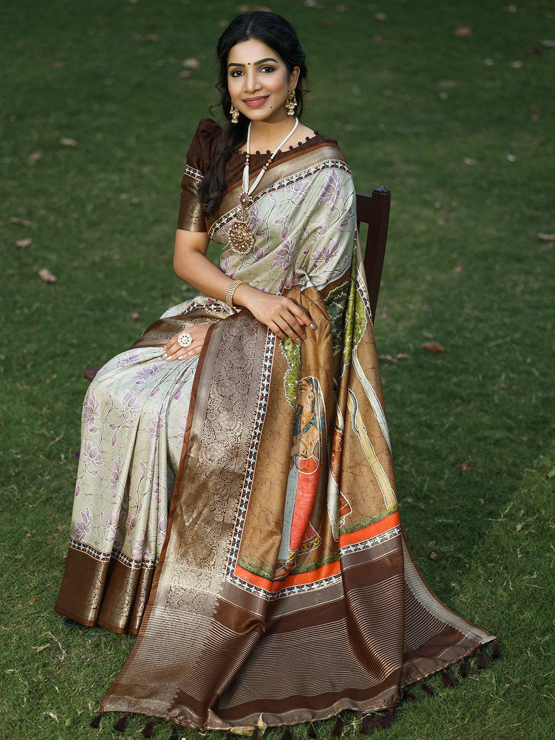 Silver Colour Batik Pen kalamkari Saree With Zari Weaving Pallu - Luxe by My Store