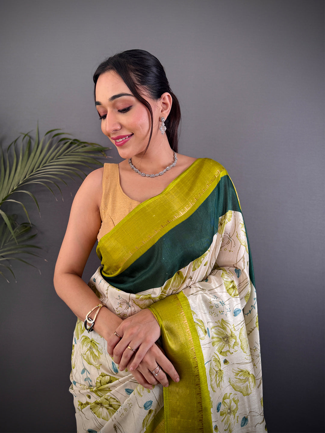 Olive Dola Silk Floral Print Saree by My Store